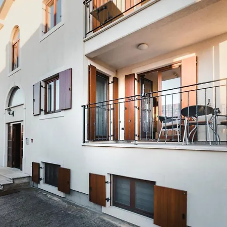 Kovacic-finida Apartment